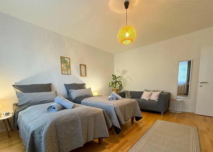 Revliving Kaiser Franz Septima Altstadt